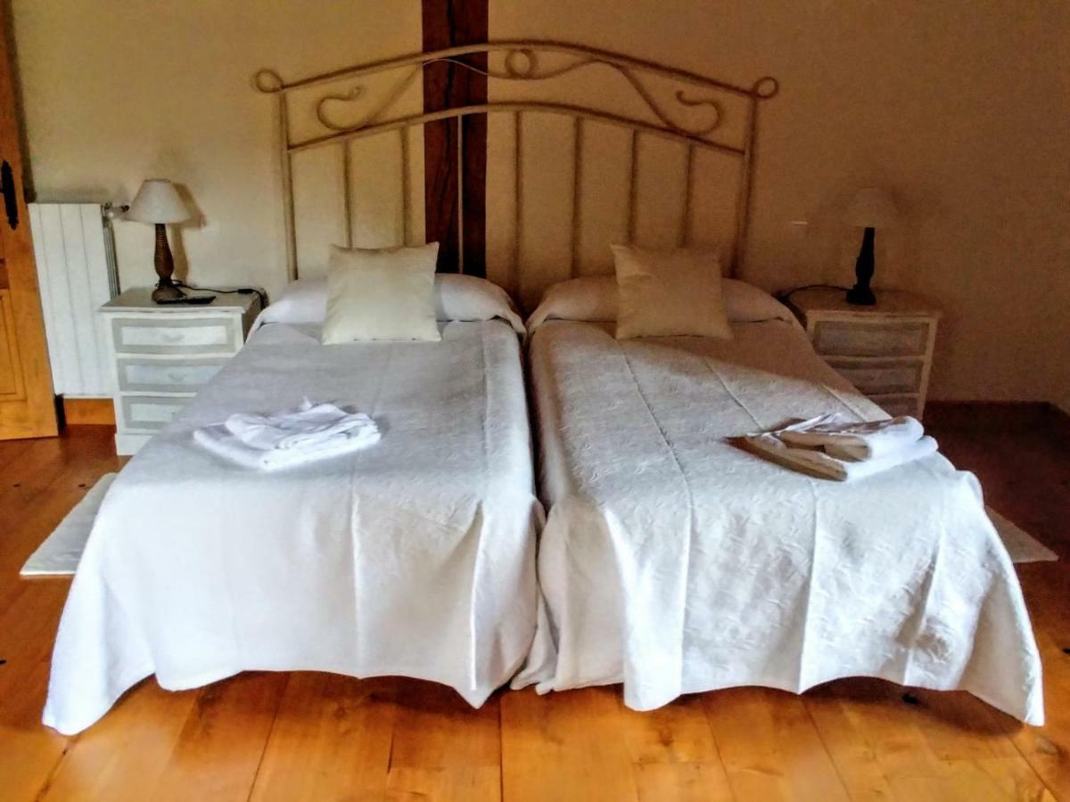 Trisileja En Novales Hotel Luaran gambar
